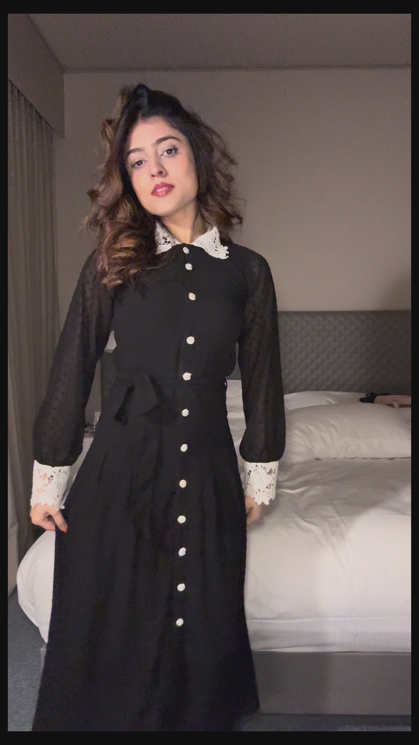 Victoria Noir Midi